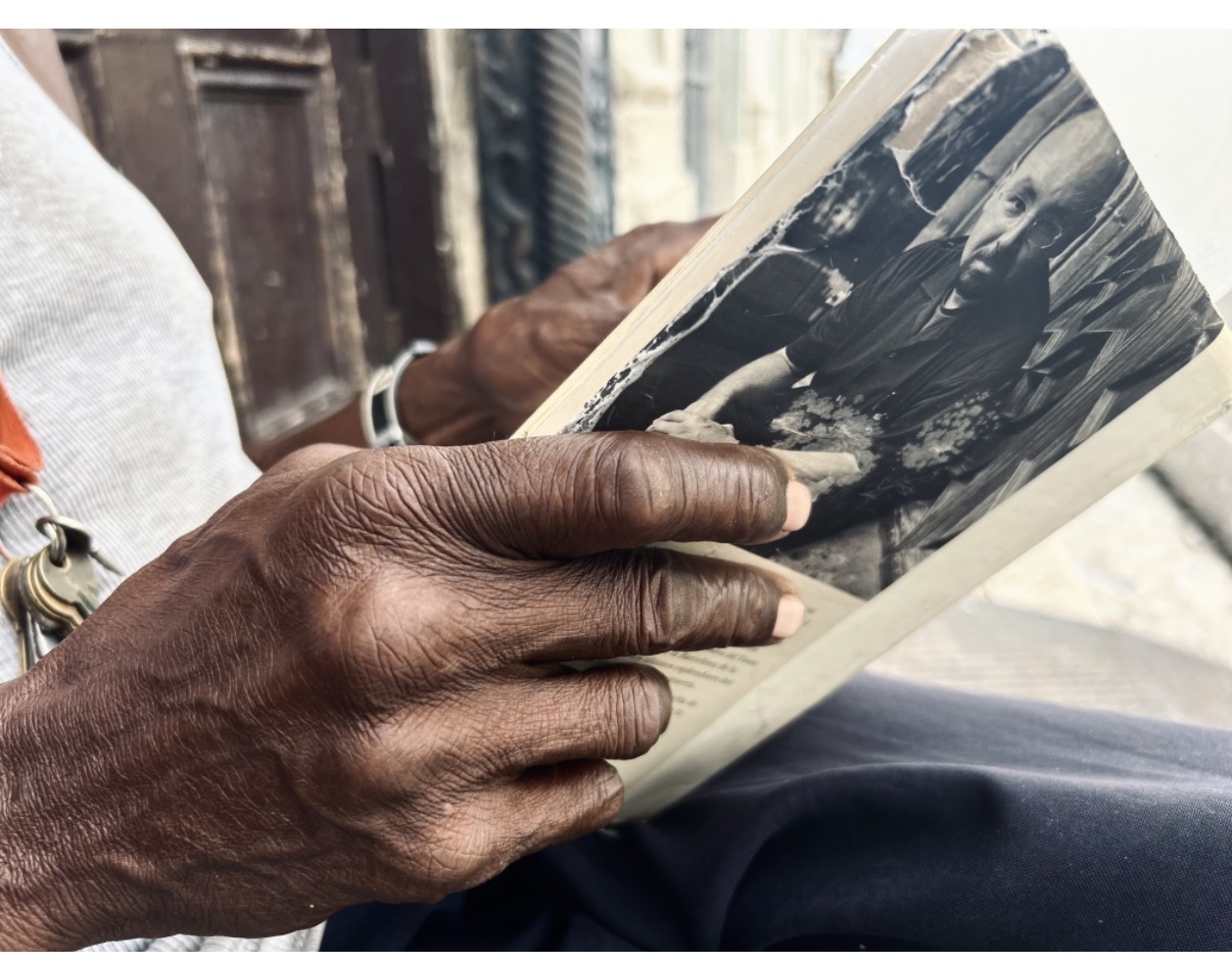 Hands of Wisdom — Danielle Scott